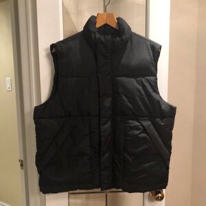 Men's Black Puffer Vest